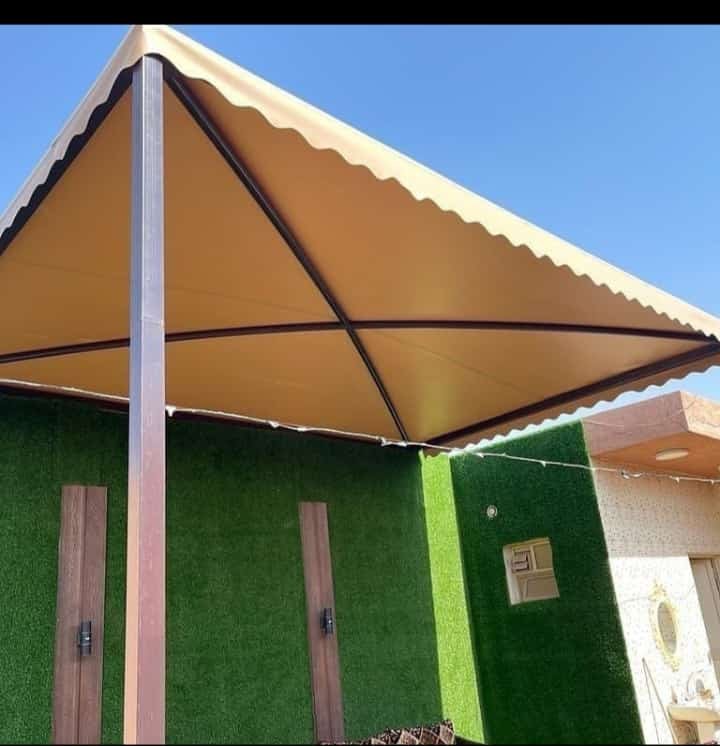 مظلات السيارات